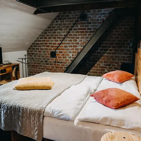 Stara Strelnice 4* Hranice (Olomouc)